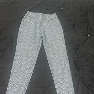 Woman’s Dress pant grey small/medium